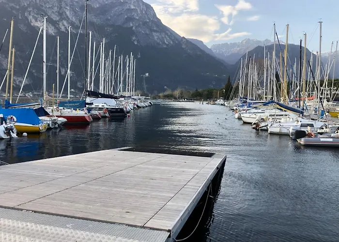 North Lake Riva Apartment, Steps From The Garda Lake